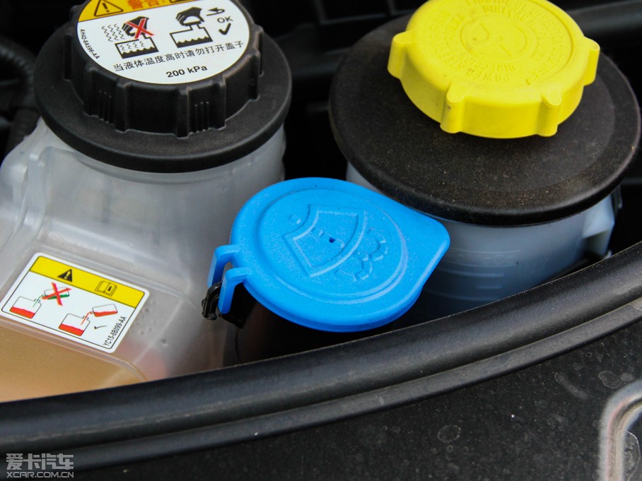 2014lF Ĵ 3.0 V6 SC HSE