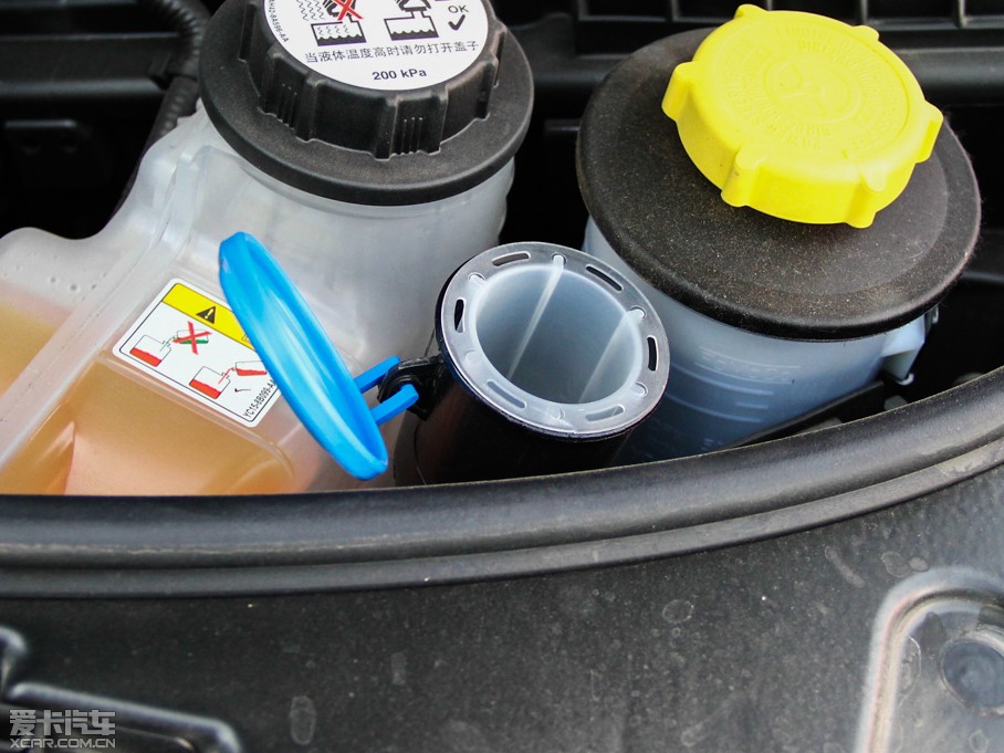 2014lF Ĵ 3.0 V6 SC HSE