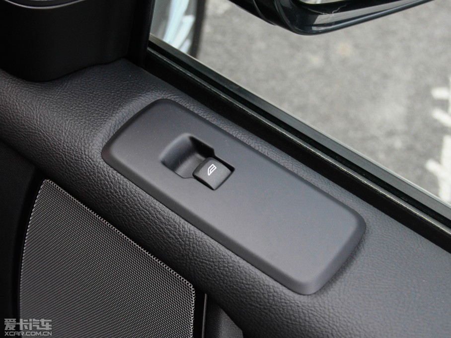 2014lF Ĵ 3.0 V6 SC HSE