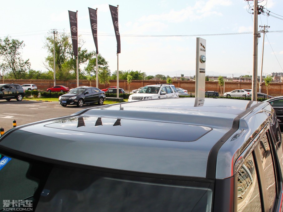 2014lF Ĵ 3.0 V6 SC HSE