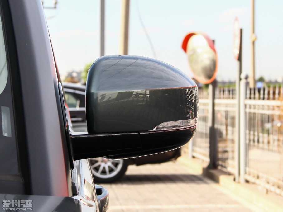 2014lF Ĵ 3.0 V6 SC HSE