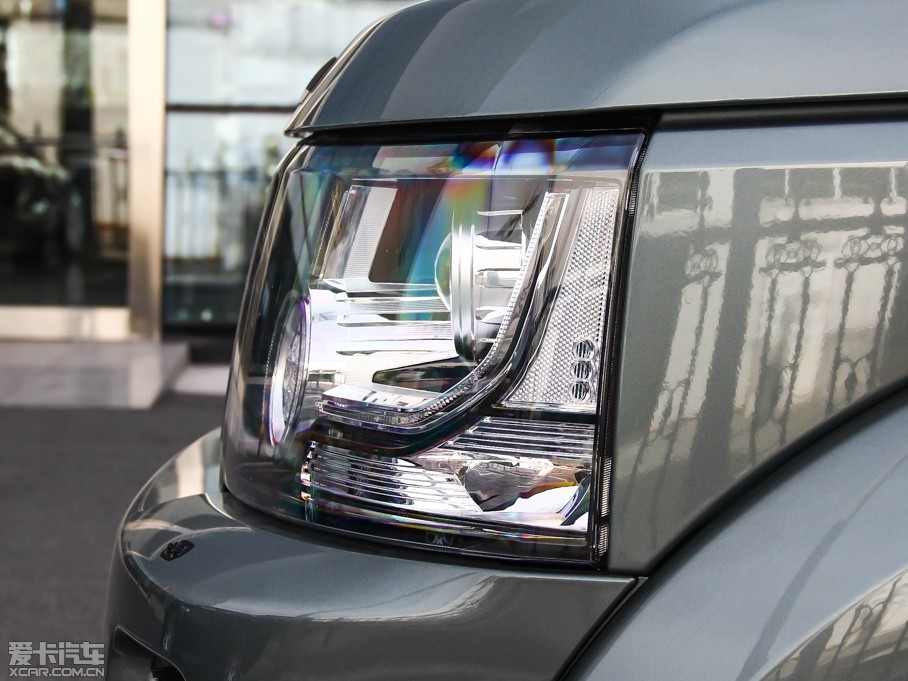 2014lF Ĵ 3.0 V6 SC HSE