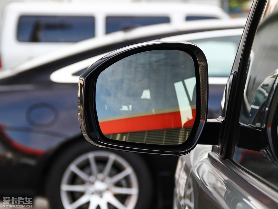 2014lF Ĵ 3.0 V6 SC HSE