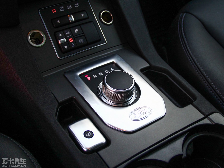 2014lF Ĵ 3.0 V6 SC HSE