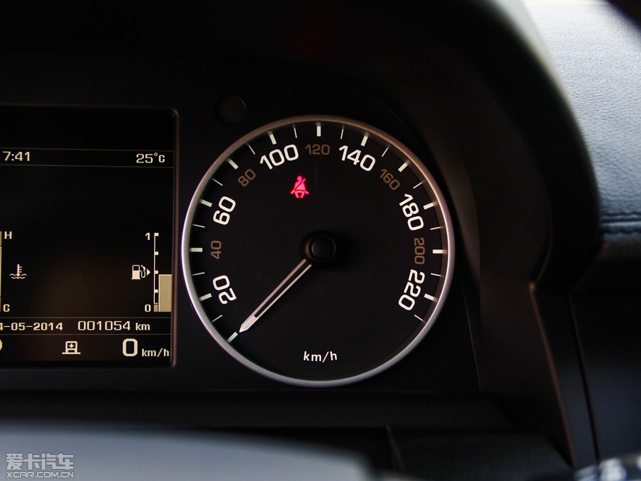 2014lF Ĵ 3.0 V6 SC HSE