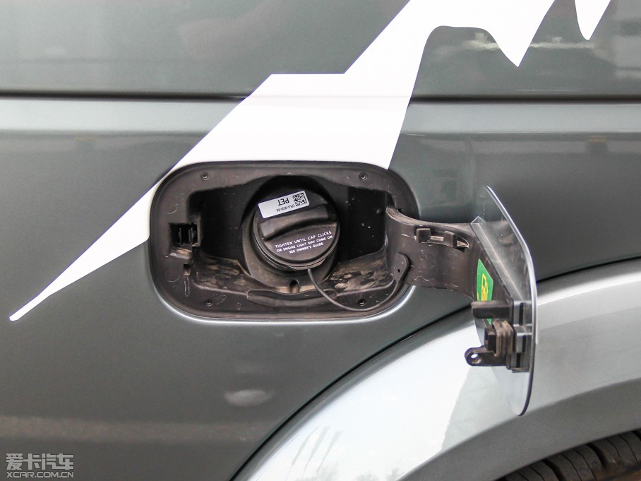 2014lF Ĵ 3.0 V6 SC HSE