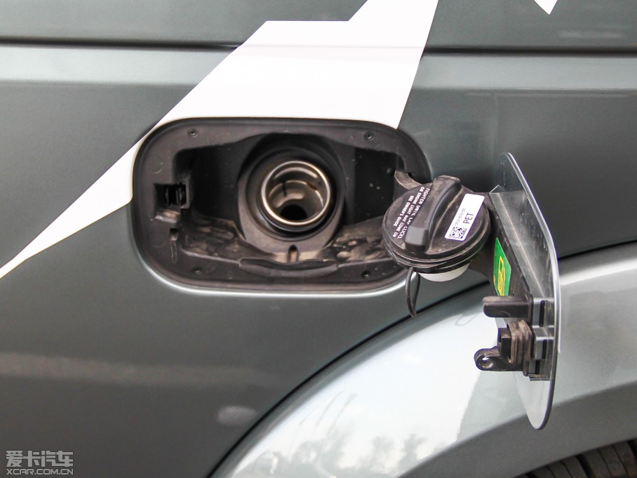 2014lF Ĵ 3.0 V6 SC HSE