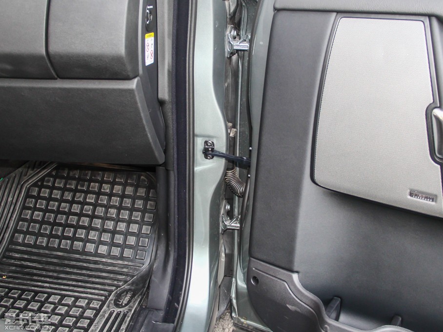 2014lF Ĵ 3.0 V6 SC HSE