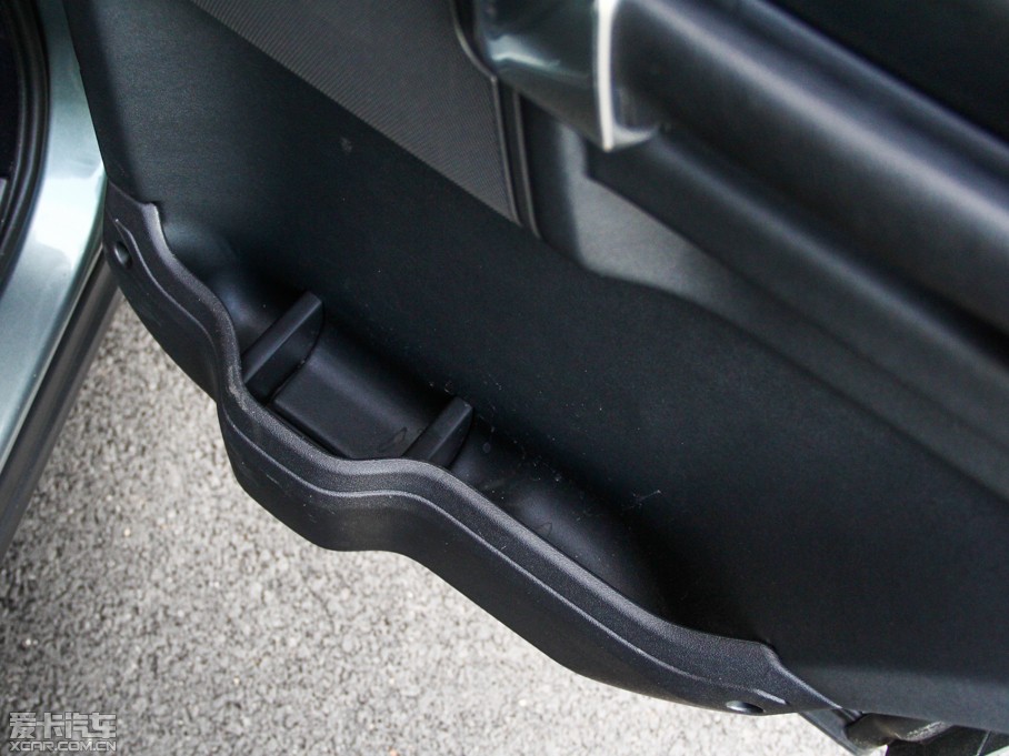 2014lF Ĵ 3.0 V6 SC HSE