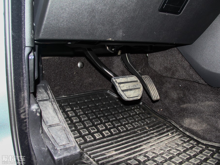 2014lF Ĵ 3.0 V6 SC HSE