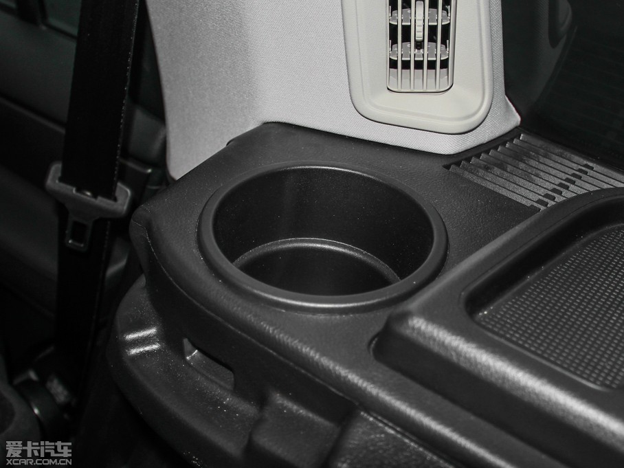 2014lF Ĵ 3.0 V6 SC HSE