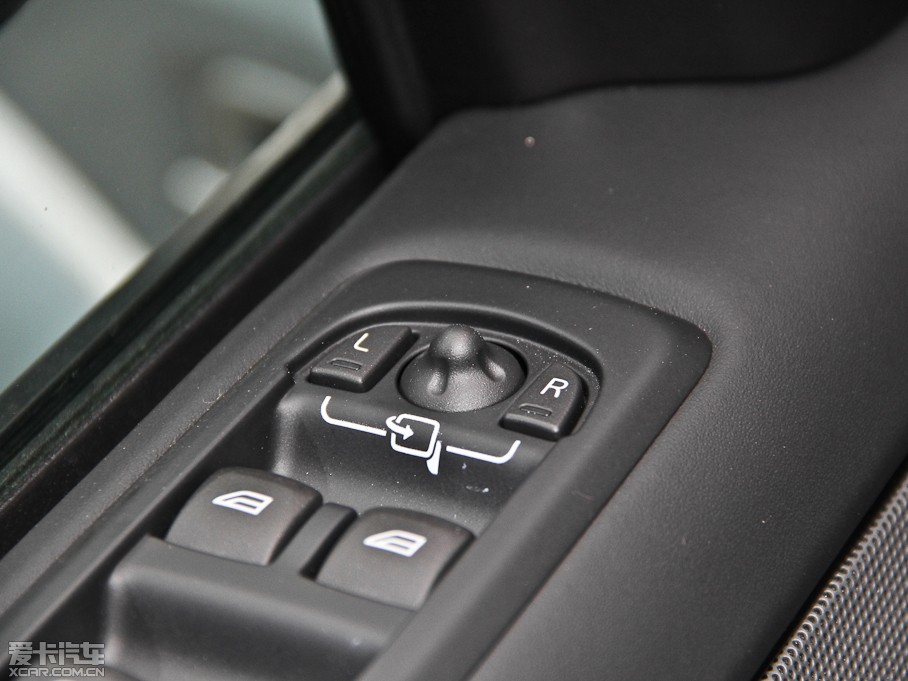 2014l(f)F(xin) Ĵ 3.0 V6 XXV 25