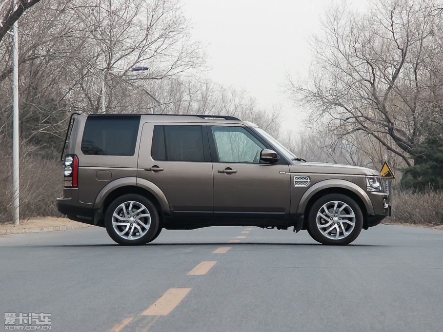 2014lF Ĵ 3.0 V6 SC HSE Luxury