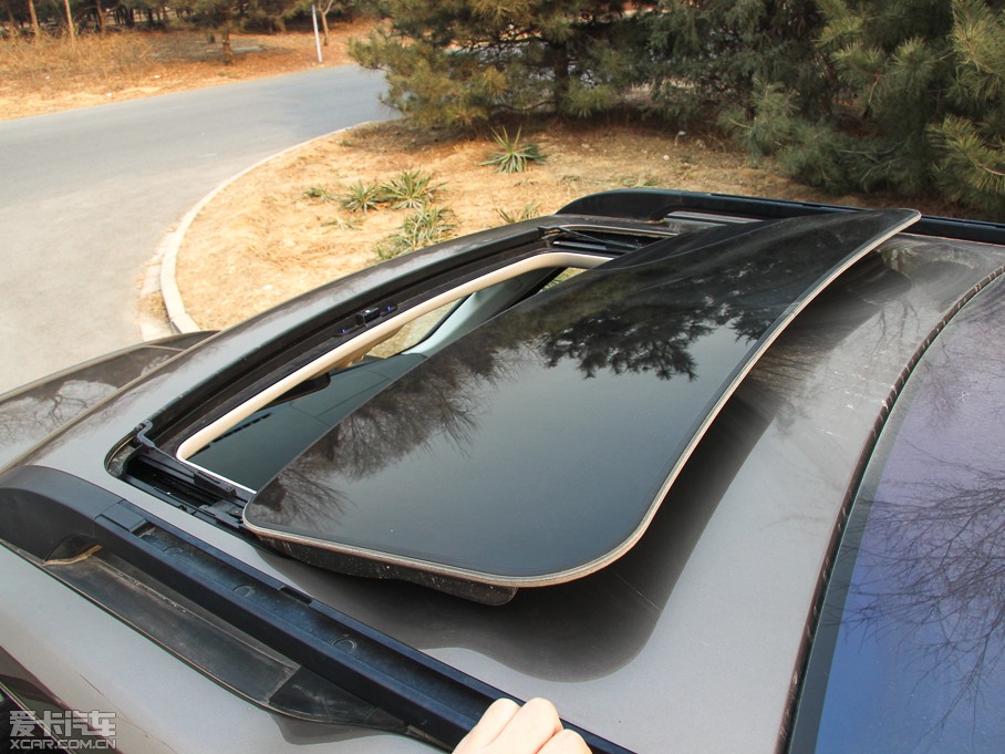 2014lF Ĵ 3.0 V6 SC HSE Luxury