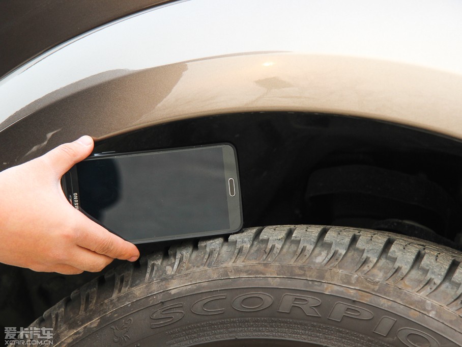 2014lF Ĵ 3.0 V6 SC HSE Luxury