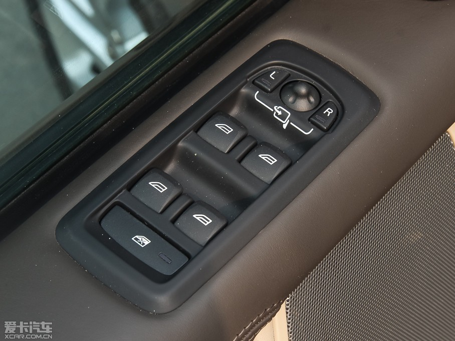 2014lF Ĵ 3.0 V6 SC HSE Luxury