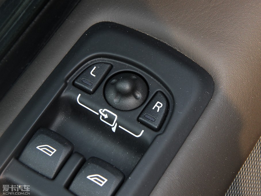 2014lF Ĵ 3.0 V6 SC HSE Luxury