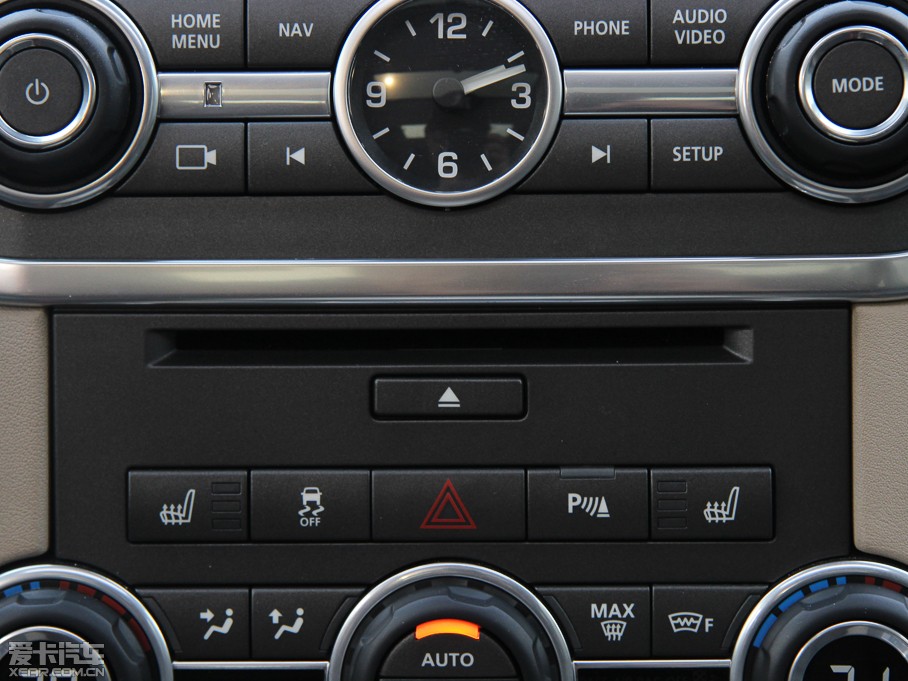 2014lF Ĵ 3.0 V6 SC HSE Luxury