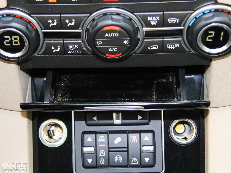 2014lF Ĵ 3.0 V6 SC HSE Luxury