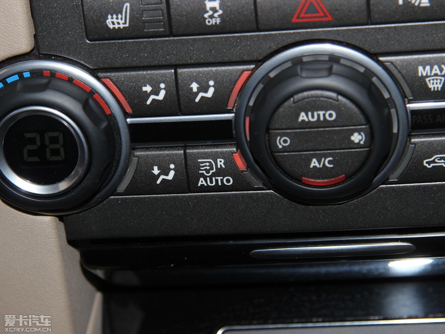 2014lF Ĵ 3.0 V6 SC HSE Luxury