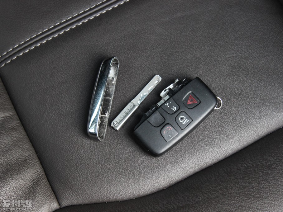 2014lF Ĵ 3.0 V6 SC HSE Luxury