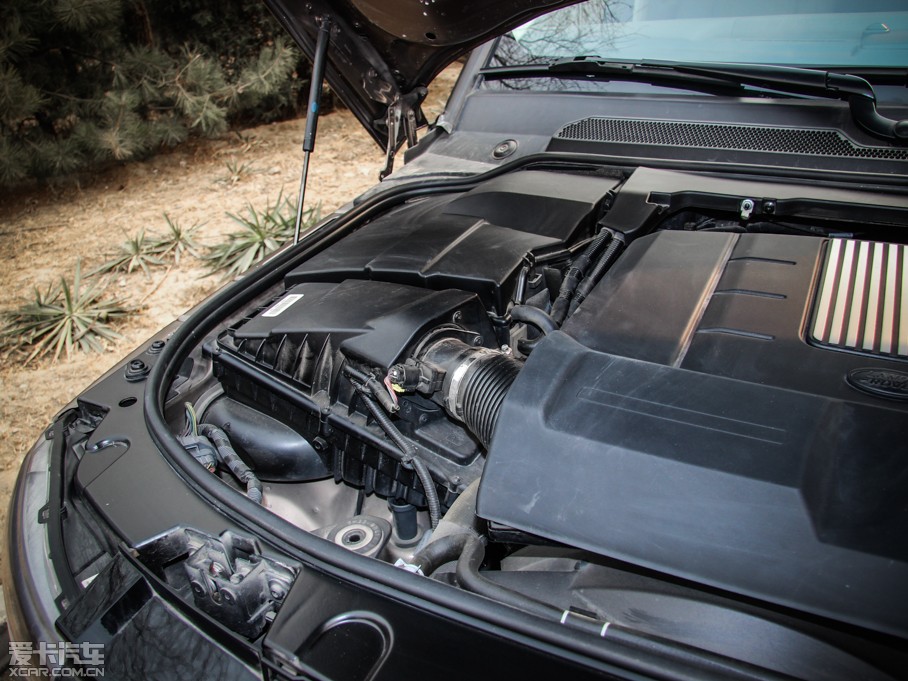 2014lF Ĵ 3.0 V6 SC HSE Luxury