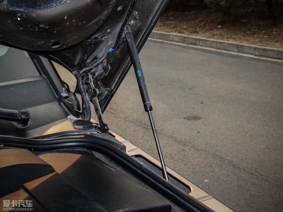 2014lF Ĵ 3.0 V6 SC HSE Luxury