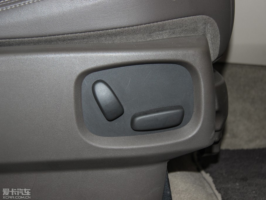 2014l(f)F(xin) Ĵ 3.0 V6 SC HSE Luxury