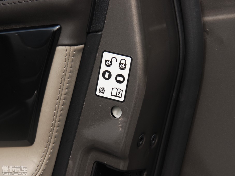 2014lF Ĵ 3.0 V6 SC HSE Luxury