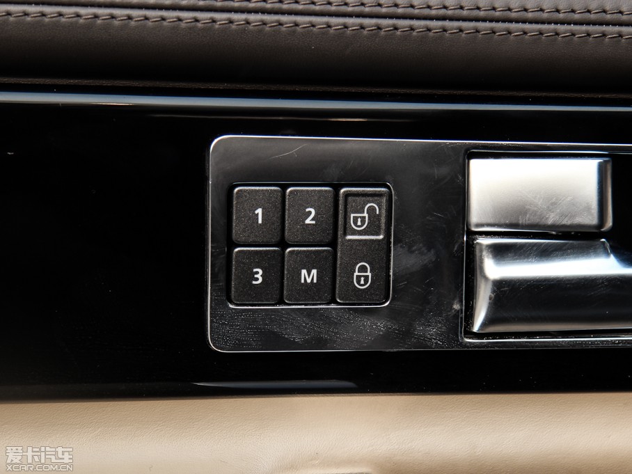 2014lF Ĵ 3.0 V6 SC HSE Luxury