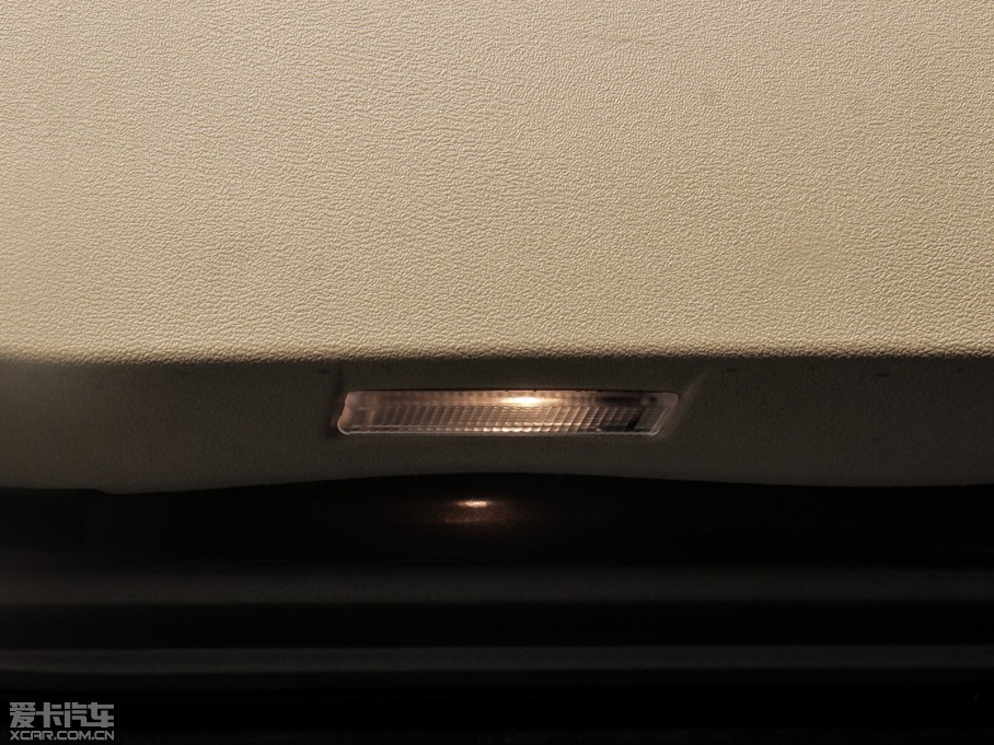 2014lF Ĵ 3.0 V6 SC HSE Luxury