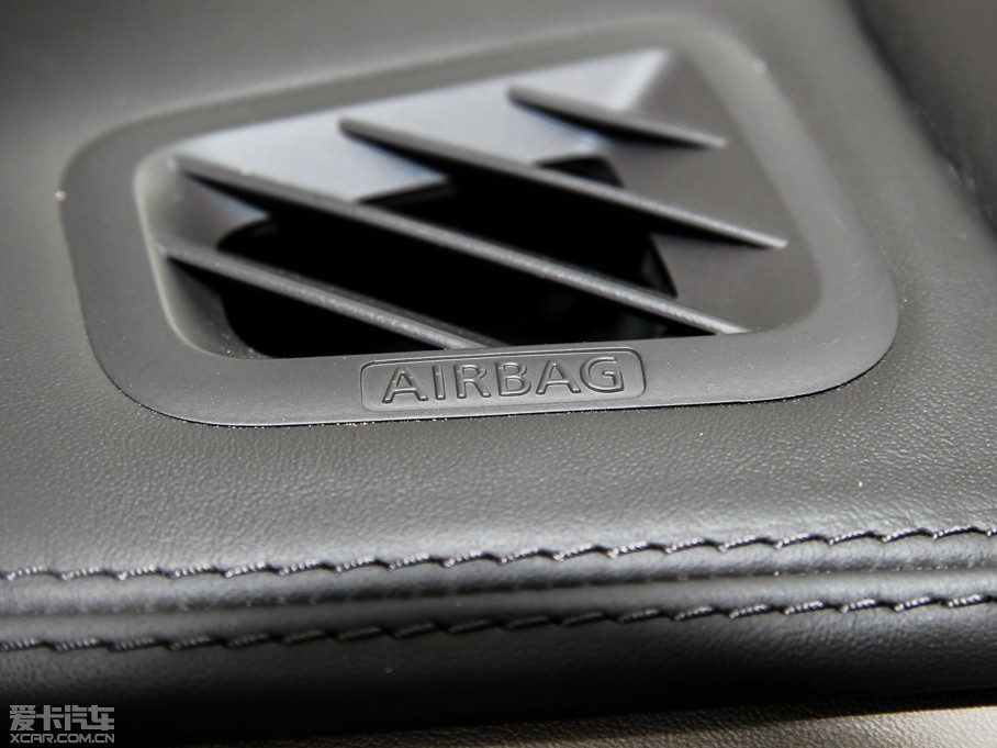 2014lF Ĵ 3.0 V6 SC HSE Luxury