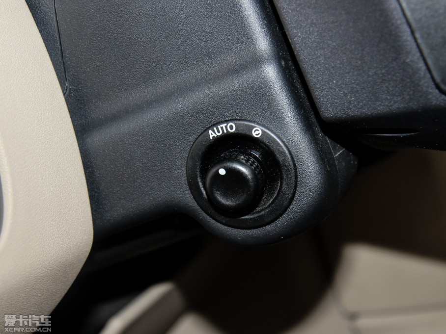 2014lF Ĵ 3.0 V6 SC HSE Luxury