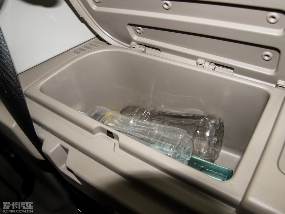 2014lF Ĵ 3.0 V6 SC HSE Luxury