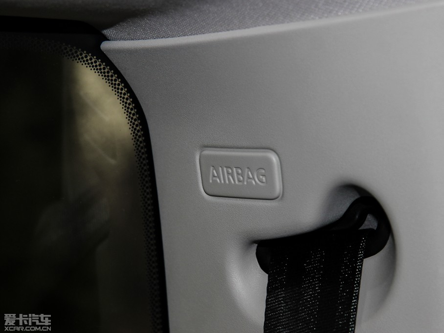 2014lF Ĵ 3.0 V6 SC HSE Luxury