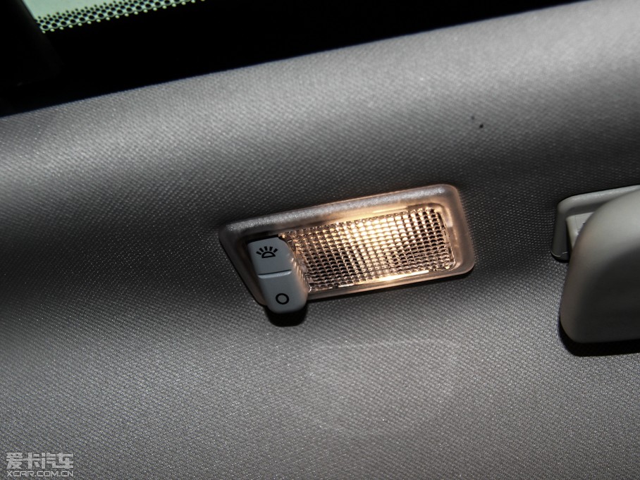 2014l(f)F Ĵ 3.0 V6 SC HSE Luxury