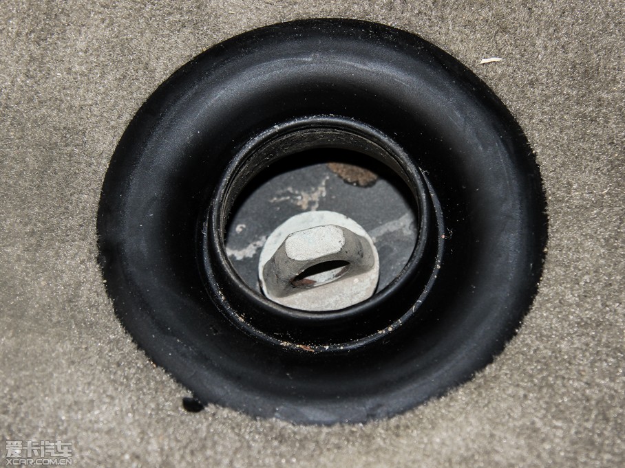 2014lF Ĵ 3.0 V6 SC HSE Luxury