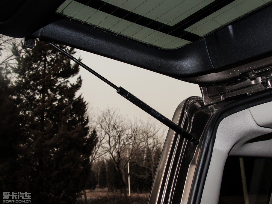 2014lF Ĵ 3.0 V6 SC HSE Luxury