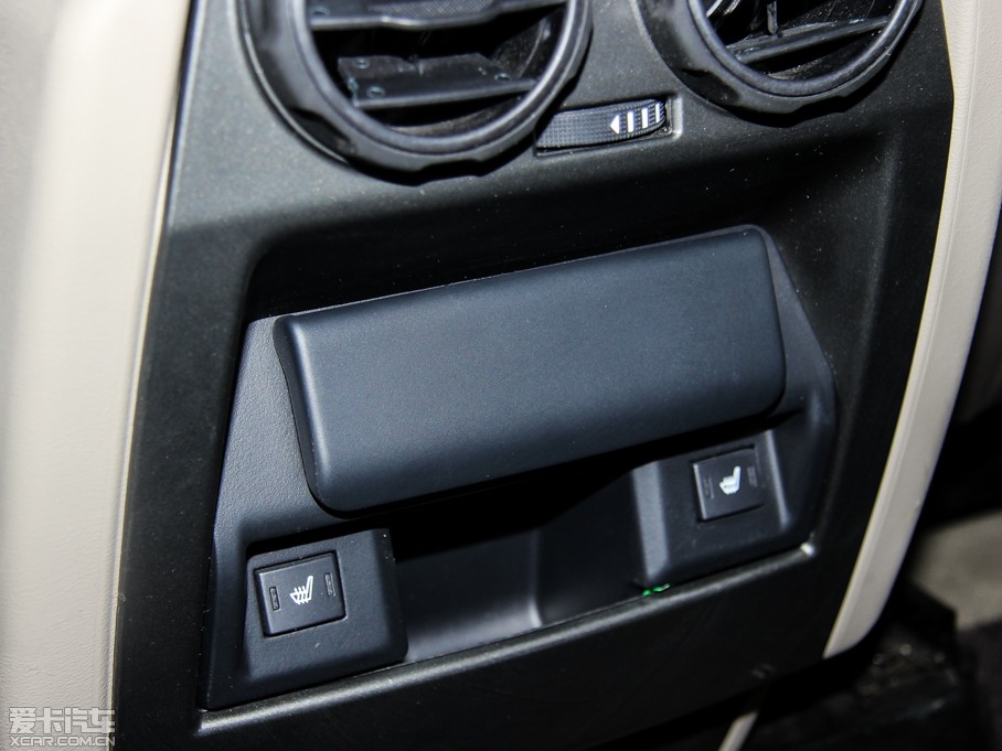 2014lF Ĵ 3.0 V6 SC HSE Luxury