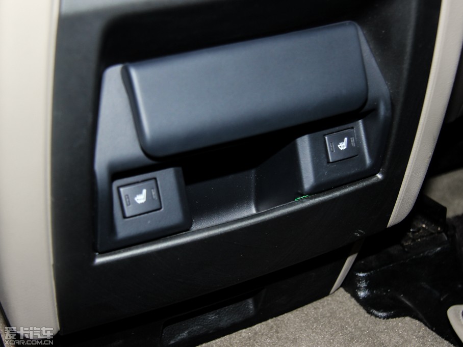 2014lF Ĵ 3.0 V6 SC HSE Luxury