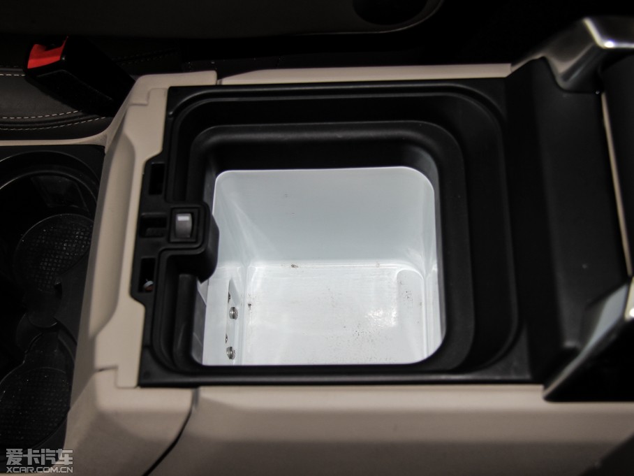 2014lF Ĵ 3.0 V6 SC HSE Luxury