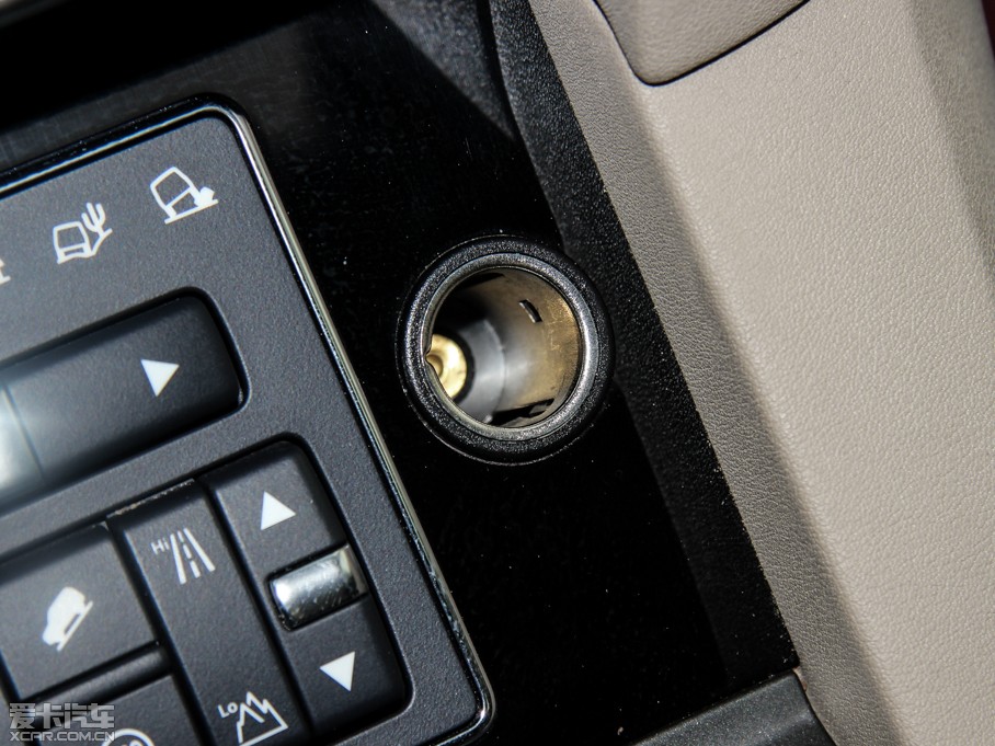 2014lF Ĵ 3.0 V6 SC HSE Luxury