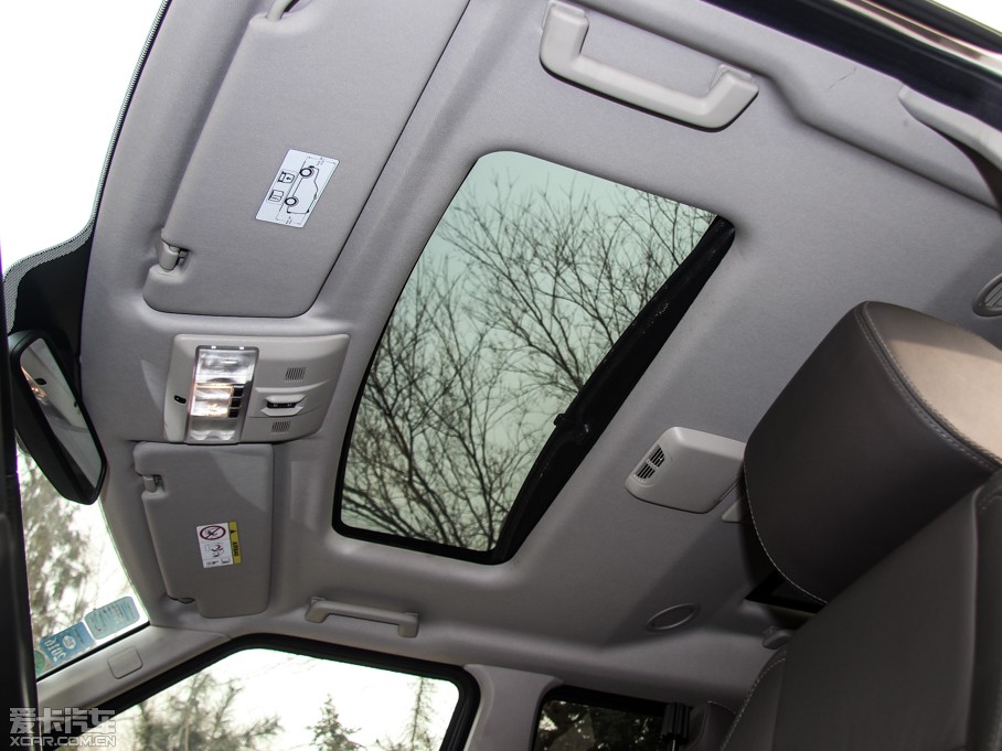 2014lF Ĵ 3.0 V6 SC HSE Luxury