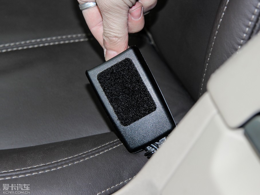 2014lF Ĵ 3.0 V6 SC HSE Luxury