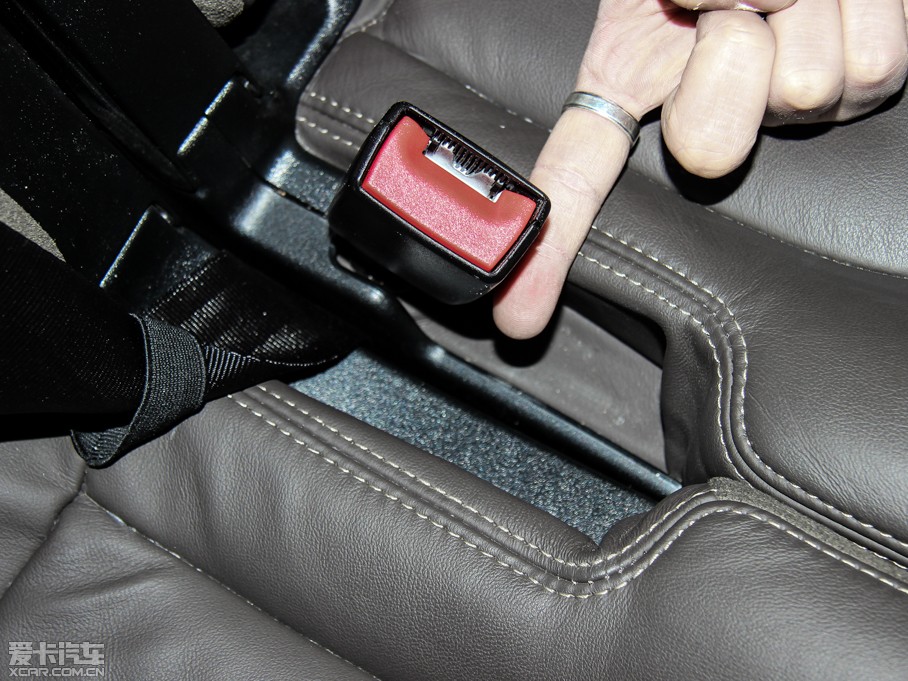 2014lF Ĵ 3.0 V6 SC HSE Luxury