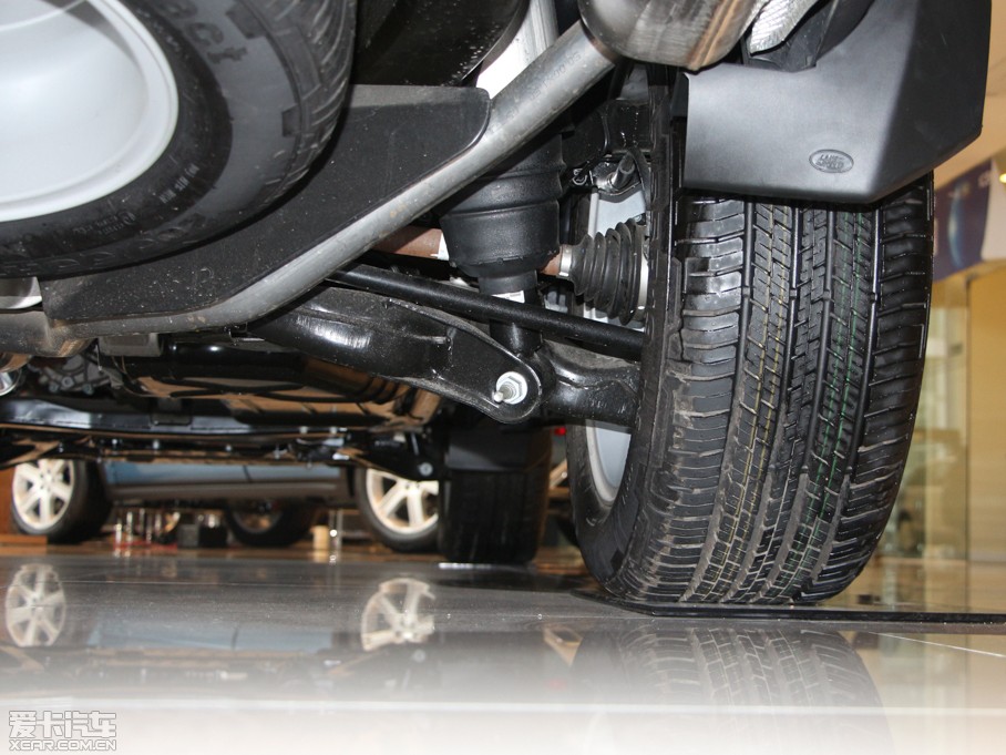 2014lF Ĵ 3.0 V6 SC SE