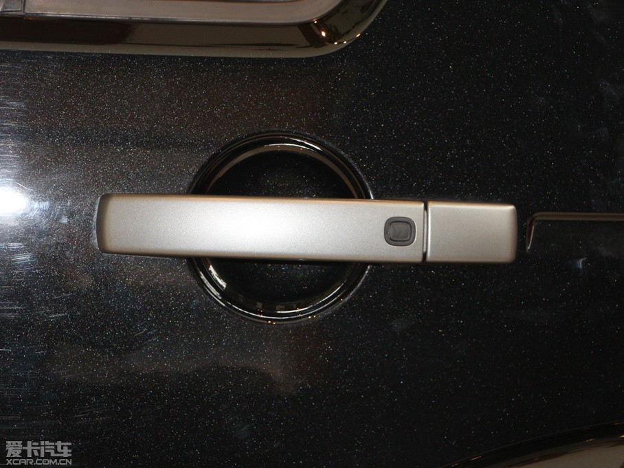 2014lF Ĵ 3.0 V6 SC SE