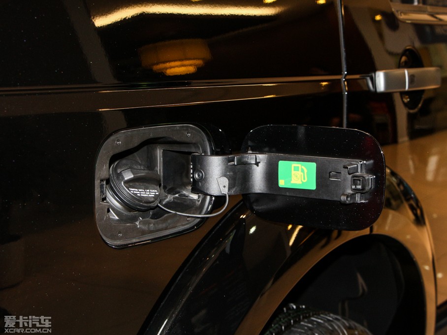 2014lF Ĵ 3.0 V6 SC SE