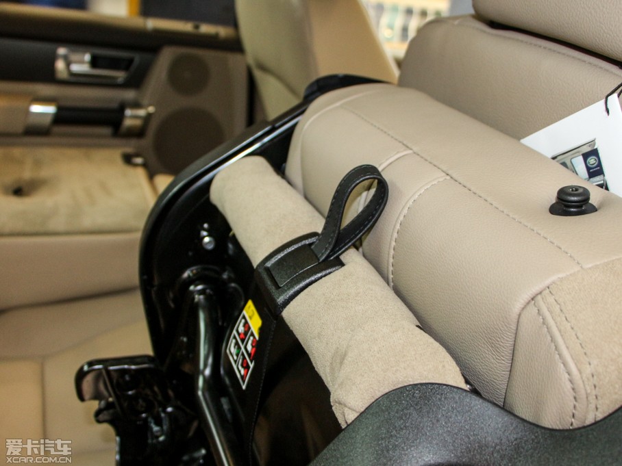 2014lF Ĵ 3.0 V6 SC SE