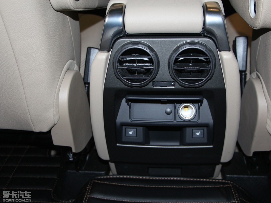 2014lF Ĵ 3.0 V6 SC SE